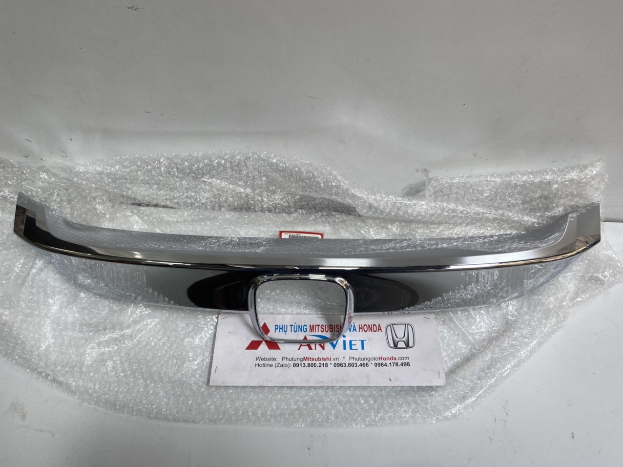 Miếng mạ mặt ca lăng xe Honda CIVIC 2019